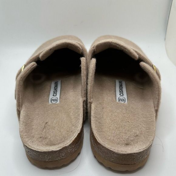 CUSHIONAIRE Womens Clog 10 SAND - Picture 4 of 7